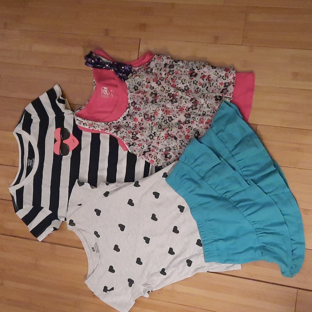 Girl's 4 piece clothing set- size 7